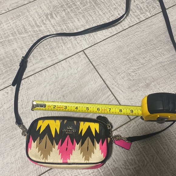 Coach small purse - Picture 5 of 5